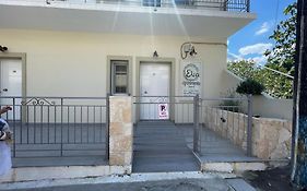 Elia Apartments